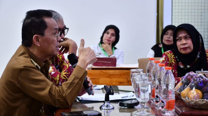 Pj Wali Kota Buka Bimtek Penyusunan Manajemen Risiko Perumdam Tirta Daroy