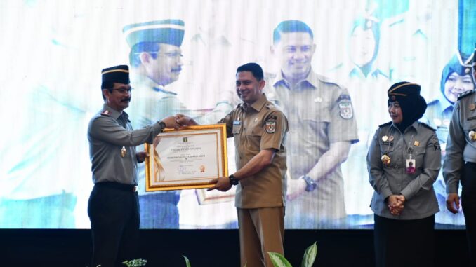 Banda Aceh Terima Penghargaan dari Kemenkumham RI