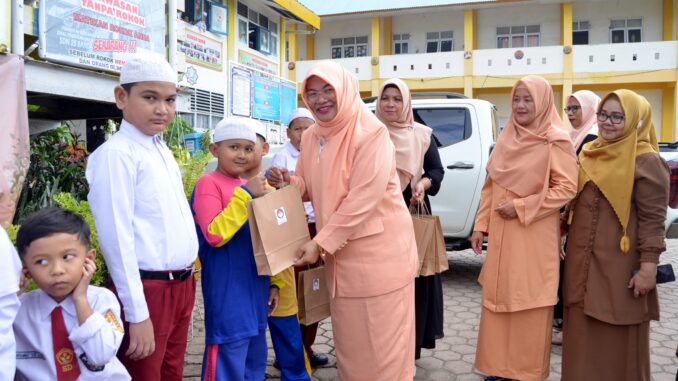 DWP Disdikbud Banda Aceh Kunjungi Sekolah Inklusi