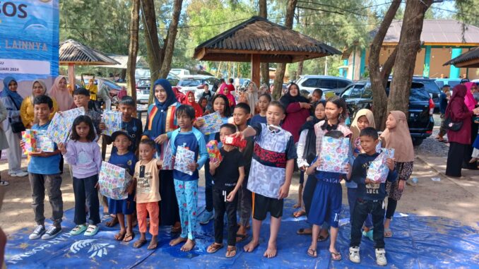Dinsos Kota Banda Aceh Adakan Piknik