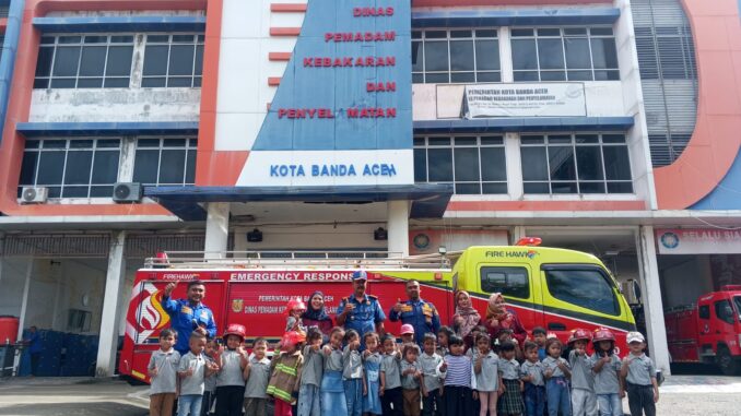 Kunjungan Edukasi, DPKP Banda Aceh Terima TK Aceh International school
