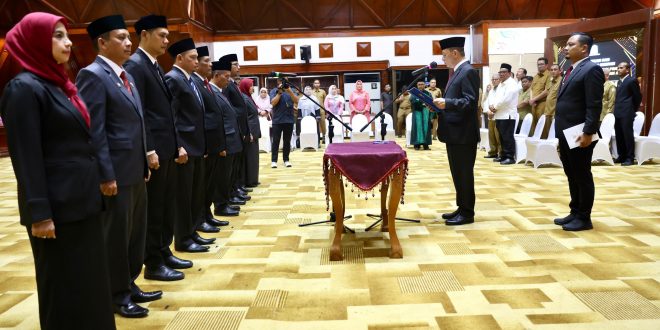 Penjabat Gubernur Aceh Lantik Sembilan Pejabat Eselon II