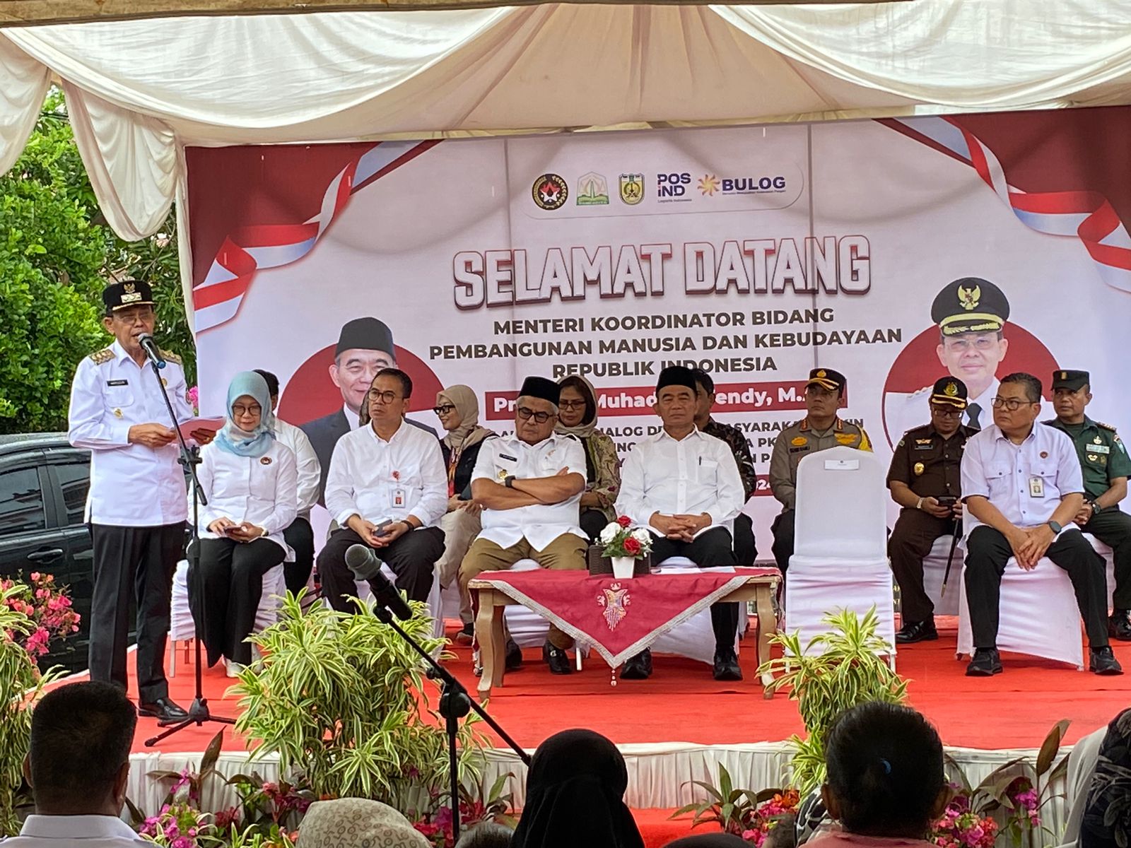 Pj Walikota Banda Aceh Sampaikan Enam Program Atasi Kemiskinan di Depan Menko PMK